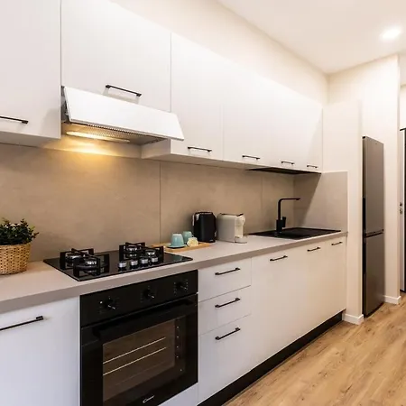 Tirrenia Apartment *